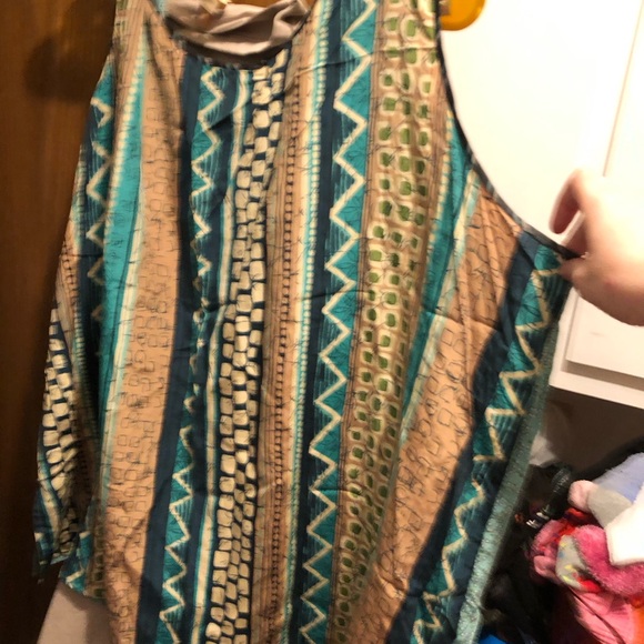 Colorful Patterned  Shirt Combo- 974 $80 or $70 w/offer - Picture 6 of 8